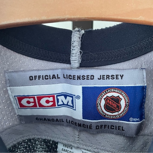 Vintage Vancouver Canucks CCM Hockey Jersey Kids Unisex Children’s Youth L/XL - Picture 8 of 9